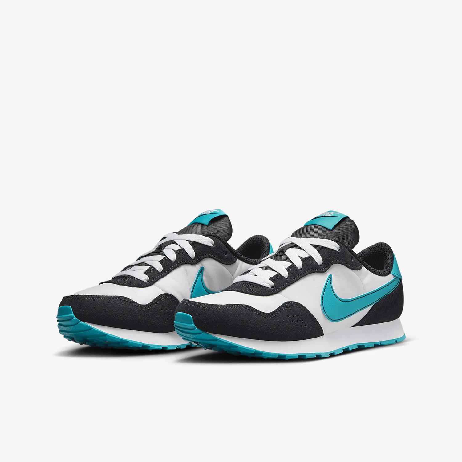 Nike Authentic MD Valiant GS Women's Youth Retro Sports Shoes CN8558-112
Nike Authentic MD Valiant GS Women's Youth Retro Sports Shoes CN8558-112
