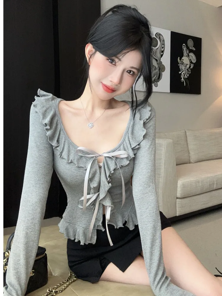 Korean Style Long Sleeve Knitted Slim Fit Top Women Early Autumn Spicy Girl Design Sense Gray Belted Base Shirt Pleated
Korean Style Long Sleeve Knitted Slim Fit Top Women Early Autumn Spicy Girl Design Sense Gray Belted Base Shirt Pleated