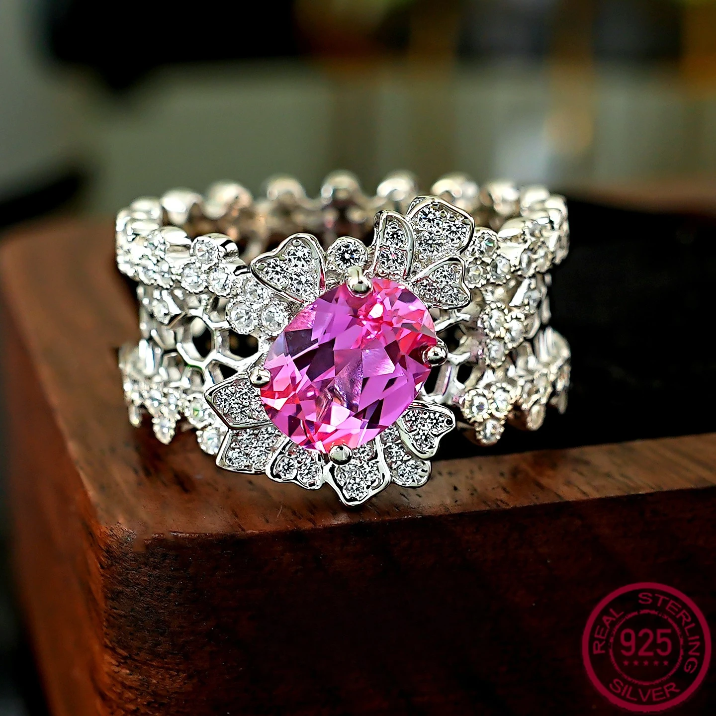 New Fashionable Personalized Wide Edition Lace Pink Blue Treasure S925 Silver Diamond Flower Wide Edition Ring Wedding Jewelry
New Fashionable Personalized Wide Edition Lace Pink Blue Treasure S925 Silver Diamond Flower Wide Edition Ring Wedding Jewelry