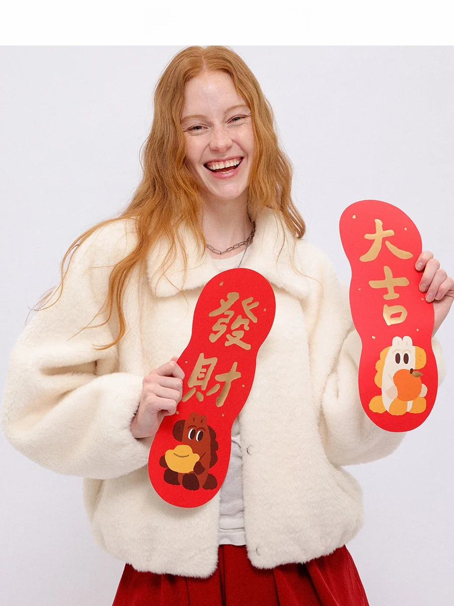 CHACHA Nordic Minimalist Retro Bloom Collar Eco-Friendly Fur Women's Winter Loose Warm Fluffy Outerwear Long Sleeve Coat
CHACHA Nordic Minimalist Retro Bloom Collar Eco-Friendly Fur Women's Winter Loose Warm Fluffy Outerwear Long Sleeve Coat