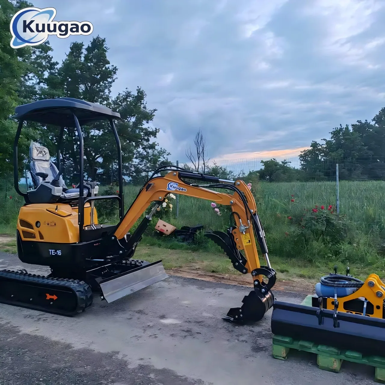 Mini Excavator 1.8 Ton 2 Ton Crawler Digger Yanmar Engine Multi-function Small Bagger for Garden And Farm Use Fast Delivery
Mini Excavator 1.8 Ton 2 Ton Crawler Digger Yanmar Engine Multi-function Small Bagger for Garden And Farm Use Fast Delivery