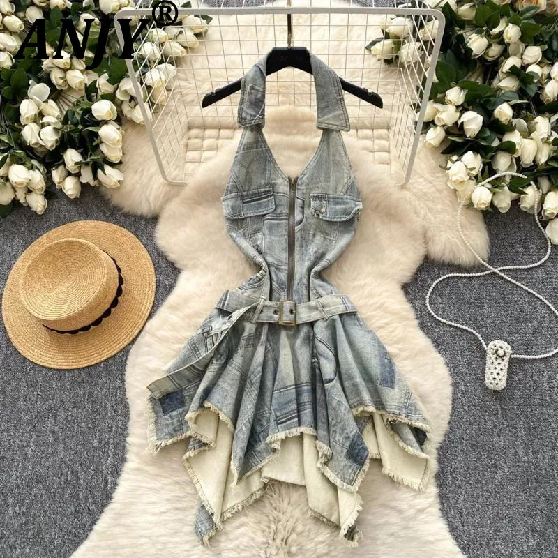 ANJY Summer New Women Vintage Distressed Streetwear Trendy Halter Neck Backless Waist Cinching Irregular Short Denim Dress A8108
ANJY Summer New Women Vintage Distressed Streetwear Trendy Halter Neck Backless Waist Cinching Irregular Short Denim Dress A8108