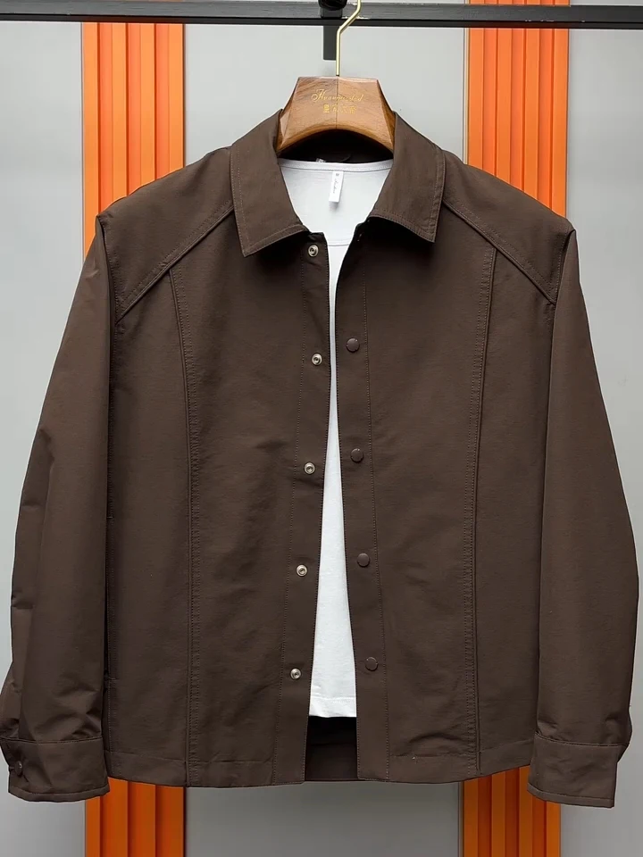 Spring New Men's Flip Collar Jacket Coat Trendy Versatile High Quality Cool Business Casual Standard Fit Long Sleeve Antimicr...
Spring New Men's Flip Collar Jacket Coat Trendy Versatile High Quality Cool Business Casual Standard Fit Long Sleeve Antimicr...