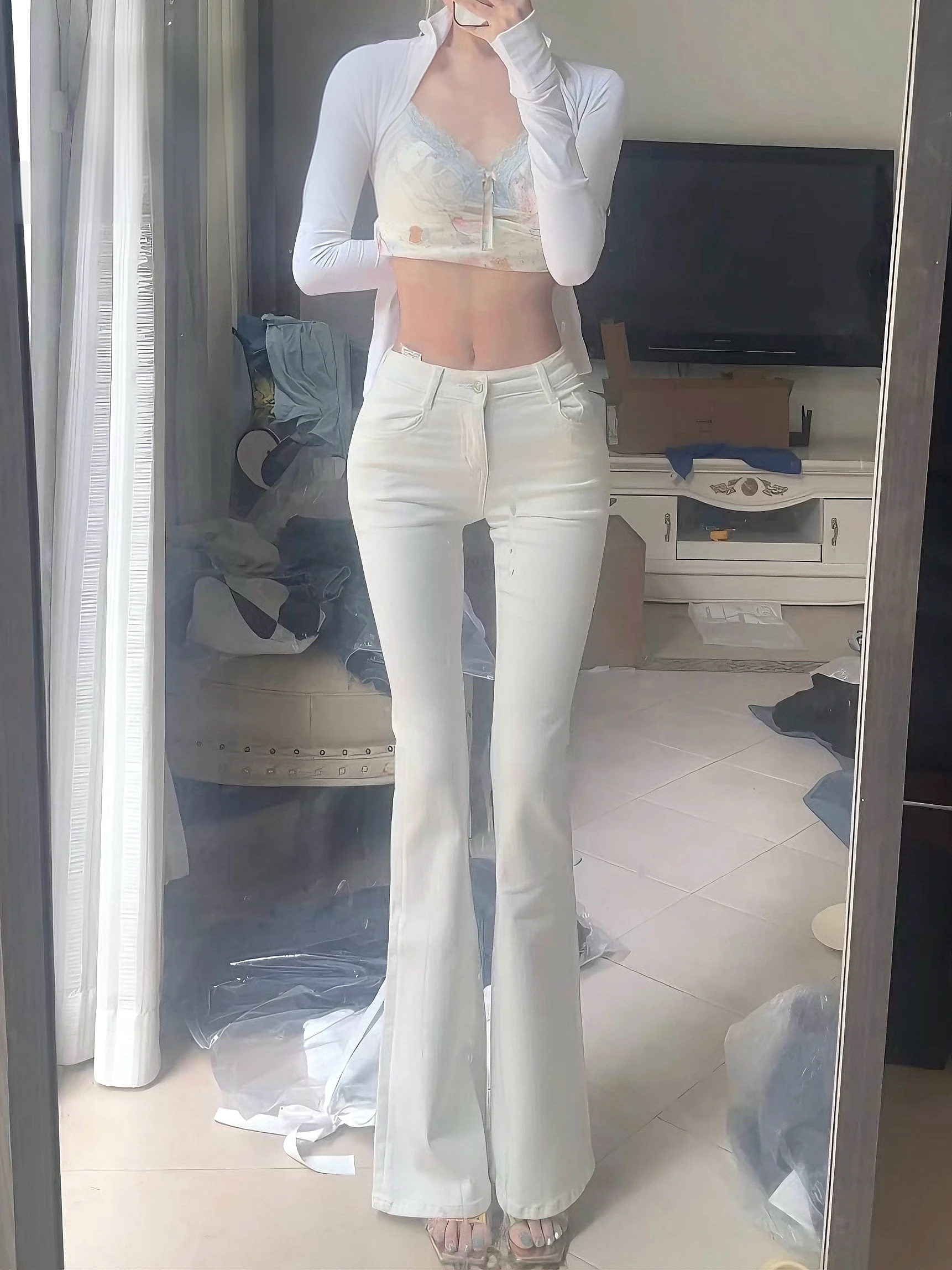 Korean High Waist Bell Bottom Jeans Women's Tummy Control Padded Butt Lifting Long Leg Lengthening Slim Fit High Elasticity
Korean High Waist Bell Bottom Jeans Women's Tummy Control Padded Butt Lifting Long Leg Lengthening Slim Fit High Elasticity