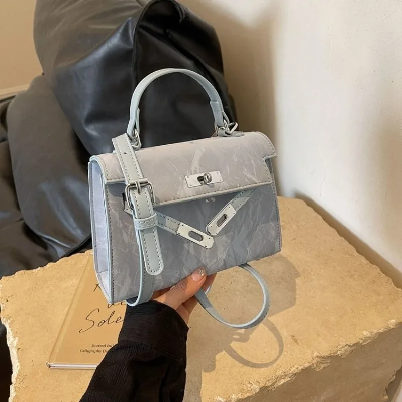 Luggage Style Travel Handbag For Women Suitcase Inspired Shoulder Bag With Wheels And Handle For Easy Mobility On Trips
Luggage Style Travel Handbag For Women Suitcase Inspired Shoulder Bag With Wheels And Handle For Easy Mobility On Trips