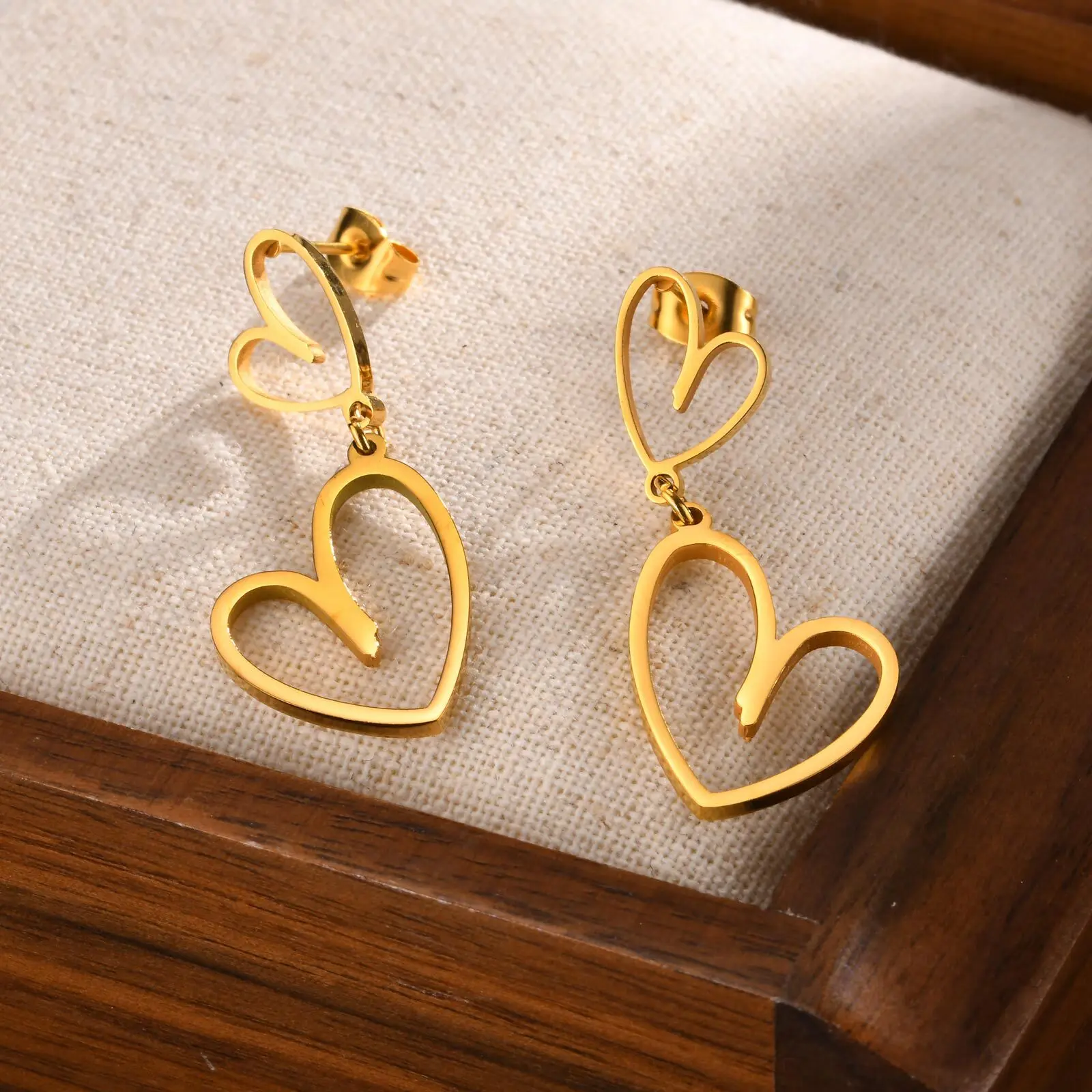 Stainless Steel Heart Earring,charms 2024 Kpop Love Studs Wholesale Jewelry Valentines Gift
Stainless Steel Heart Earring,charms 2024 Kpop Love Studs Wholesale Jewelry Valentines Gift