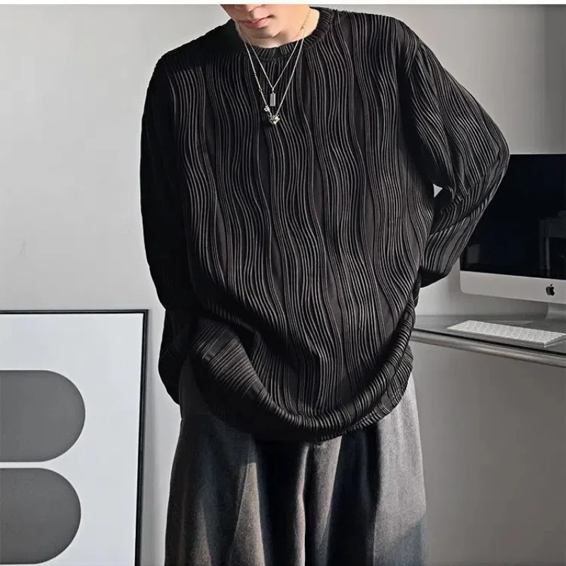 Street Casual Pleated Loose White T Shirts Spring Autumn New Long Sleeve Solid Color Korean Tops Fashion Vintage Men Clothing
Street Casual Pleated Loose White T Shirts Spring Autumn New Long Sleeve Solid Color Korean Tops Fashion Vintage Men Clothing
