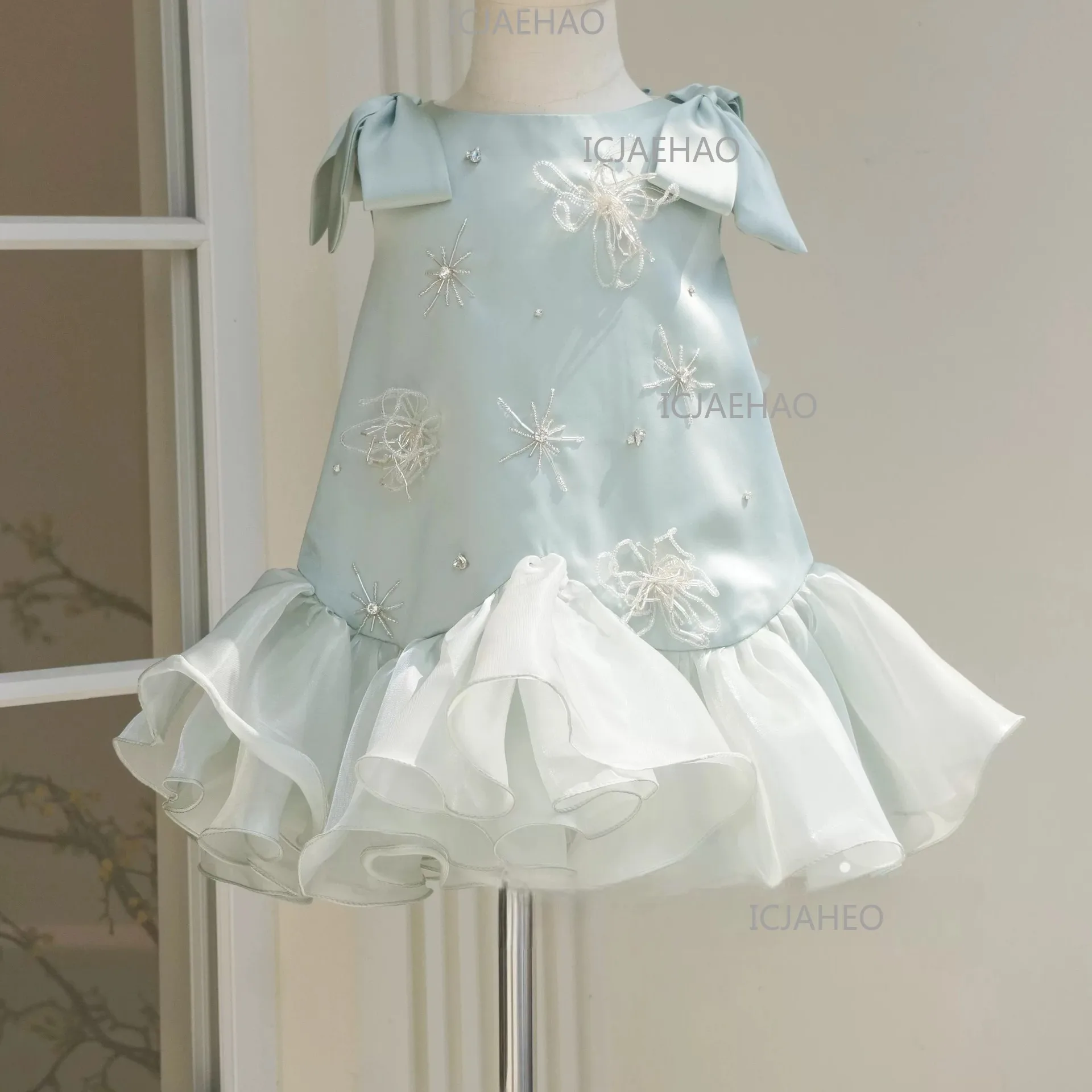 Girls Princess Birthday Dress, Little Girl Sleeveless Sweet Bow Dress, 2026 New Style Princess Gown Pageant Costume Dress
Girls Princess Birthday Dress, Little Girl Sleeveless Sweet Bow Dress, 2026 New Style Princess Gown Pageant Costume Dress