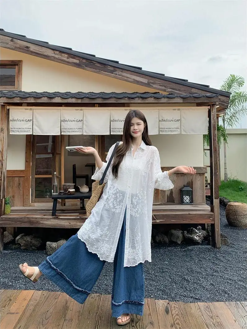 Women's Summer 2026 New Loose Casual Sunscreen Embroidered Flower Long Shirt over Knee Mid-Length Vacation Leisure Top
Women's Summer 2026 New Loose Casual Sunscreen Embroidered Flower Long Shirt over Knee Mid-Length Vacation Leisure Top