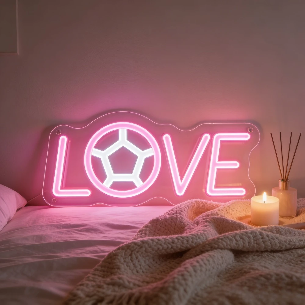 Неоновая вывеска LOVE с дизайном футбольного мяча, светодиодный декор для спальни, романтический подарок для футбольных фанатов, неоновая подсветка для создания домашней атмосферы
Неоновая вывеска LOVE с дизайном футбольного мяча, светодиодный декор для спальни, романтический подарок для футбольных фанатов, неоновая подсветка для создания домашней атмосферы