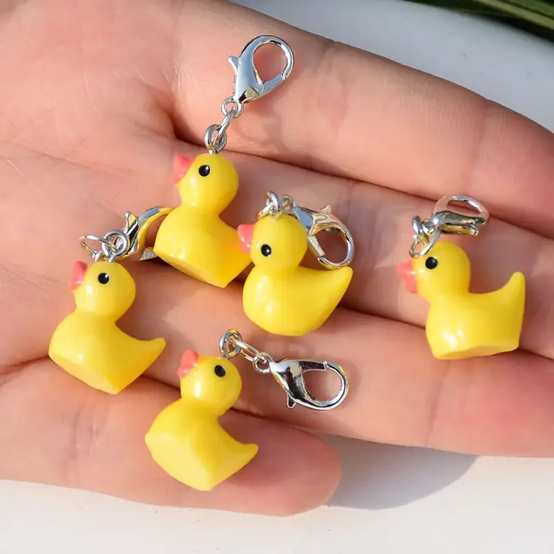 5pcs Lobster Clasp Resin Duck Pendant Stitch Marker Notions Set for Knitters & Crocheters, Yarn Knit Project Craft Accessories
5pcs Lobster Clasp Resin Duck Pendant Stitch Marker Notions Set for Knitters & Crocheters, Yarn Knit Project Craft Accessories