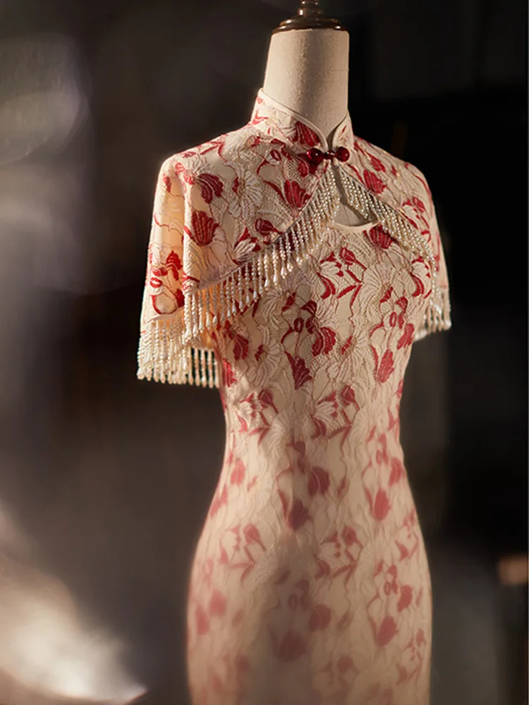 Bride Improved Cheongsam Elegant Temperament Chinese Style Qipao Performance Clothing Toast Clothing
Bride Improved Cheongsam Elegant Temperament Chinese Style Qipao Performance Clothing Toast Clothing