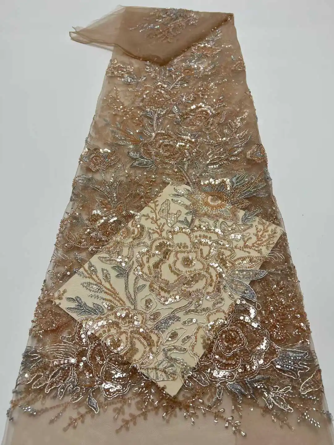 2026 Latest African Beaded Lace Fabric Embroidery French Mesh Sequins Lace Fabric Nigerian Tulle Lace for Party
2026 Latest African Beaded Lace Fabric Embroidery French Mesh Sequins Lace Fabric Nigerian Tulle Lace for Party