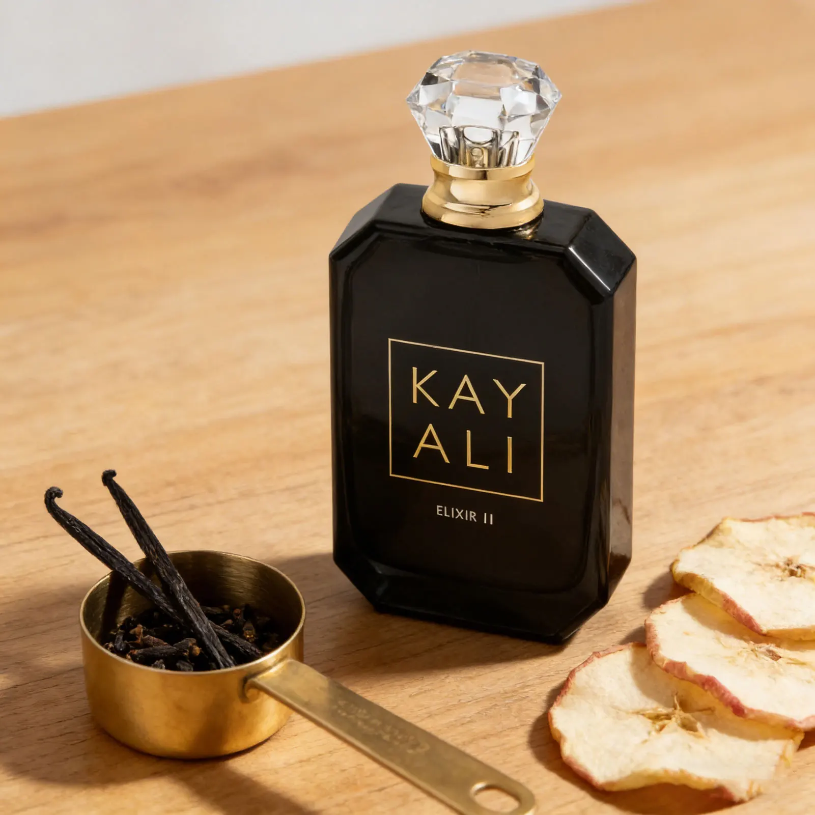 KAYALI Эликсир 11 3,4 унции/(100 мл) | Роскошные женские духи, стойкое красное яблоко, роза, жасмин, янтарь и ваниль
KAYALI Эликсир 11 3,4 унции/(100 мл) | Роскошные женские духи, стойкое красное яблоко, роза, жасмин, янтарь и ваниль