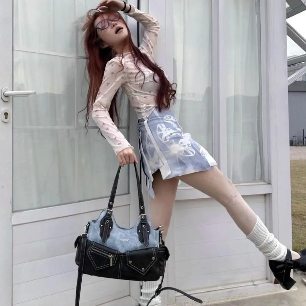 PU Women's Shoulder Bag with Denim Patchwork Large Capacity Crossbody Bag Crossed Color Casual Design Armpit Handbag Travel
PU Women's Shoulder Bag with Denim Patchwork Large Capacity Crossbody Bag Crossed Color Casual Design Armpit Handbag Travel