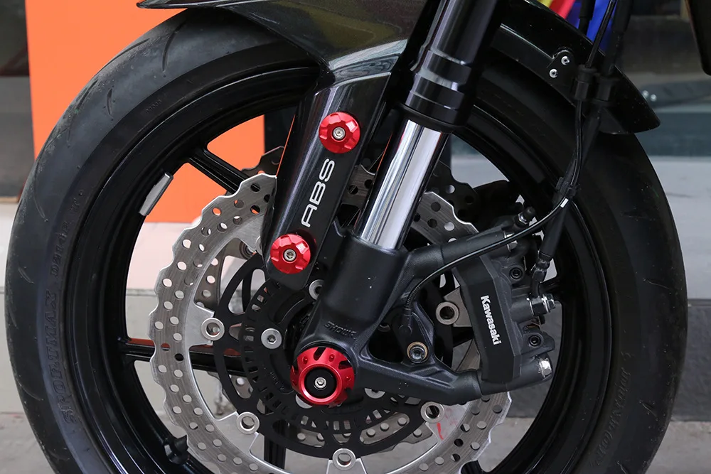 Аксессуары для украшения мотоцикла Honda Kawasaki Yamaha универсальный Передний брызговик с отверстием для винта набор из четырех предметов
Аксессуары для украшения мотоцикла Honda Kawasaki Yamaha универсальный Передний брызговик с отверстием для винта набор из четырех предметов
