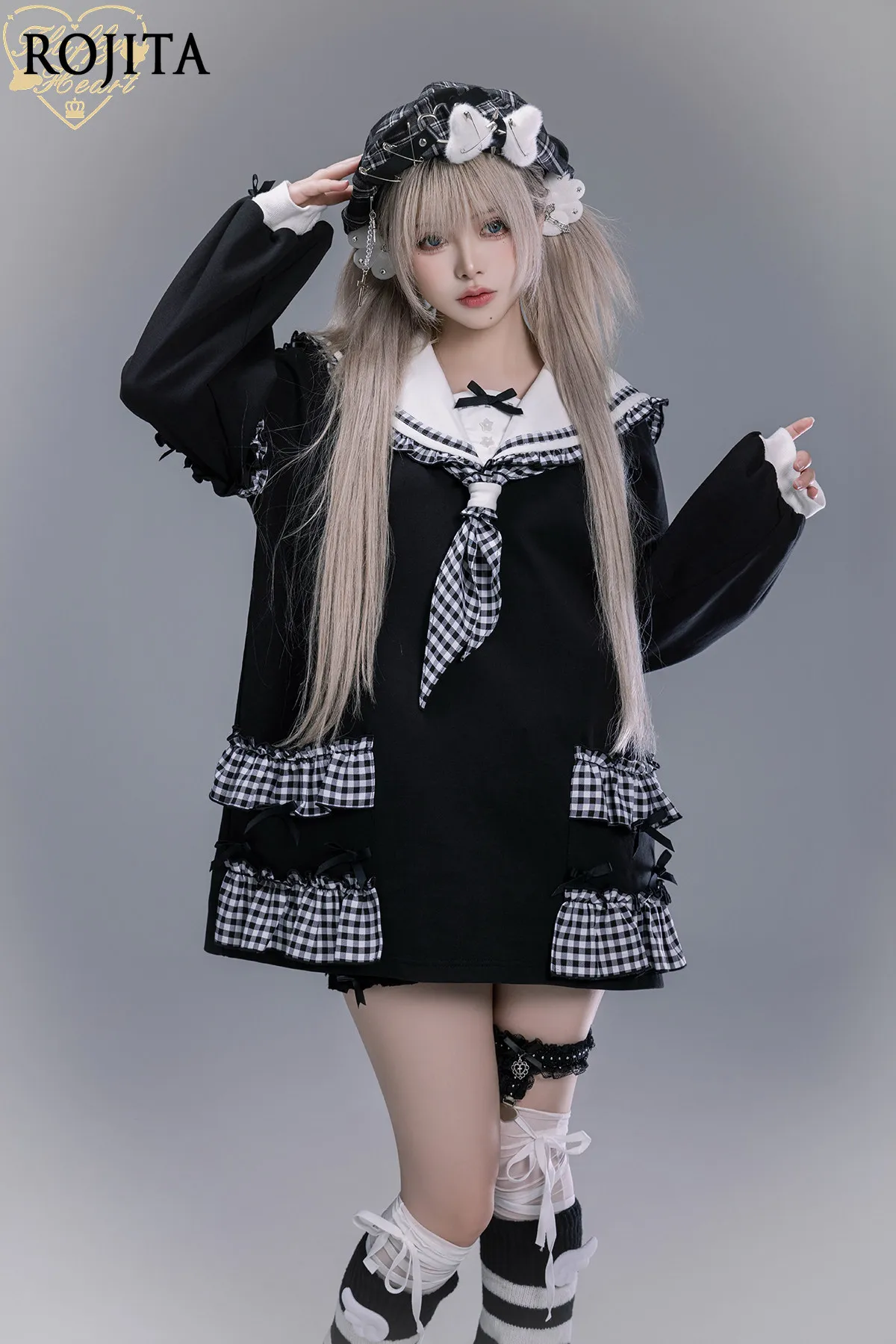 Plaid Japanese Style Loose Sweatshirt with Scarf Cute Girly Feel Two-tone Navy Collar Mid-length Plaid Sweatshirt
Plaid Japanese Style Loose Sweatshirt with Scarf Cute Girly Feel Two-tone Navy Collar Mid-length Plaid Sweatshirt