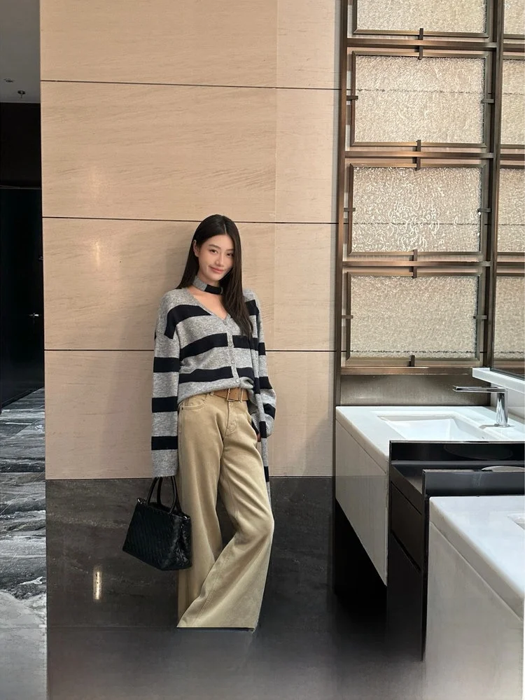 Женские широкие брюки UKILAU с высокой талией, на флисовой подкладке, с поясом, прямые, хлопковые, на молнии
Женские широкие брюки UKILAU с высокой талией, на флисовой подкладке, с поясом, прямые, хлопковые, на молнии