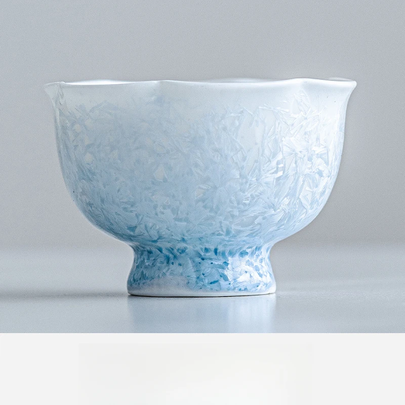 Kiln Transformed Crystalline Glaze Ice Crystal Blue Flower Mouth Cup Master Cup Tea Tasting Cup
Kiln Transformed Crystalline Glaze Ice Crystal Blue Flower Mouth Cup Master Cup Tea Tasting Cup