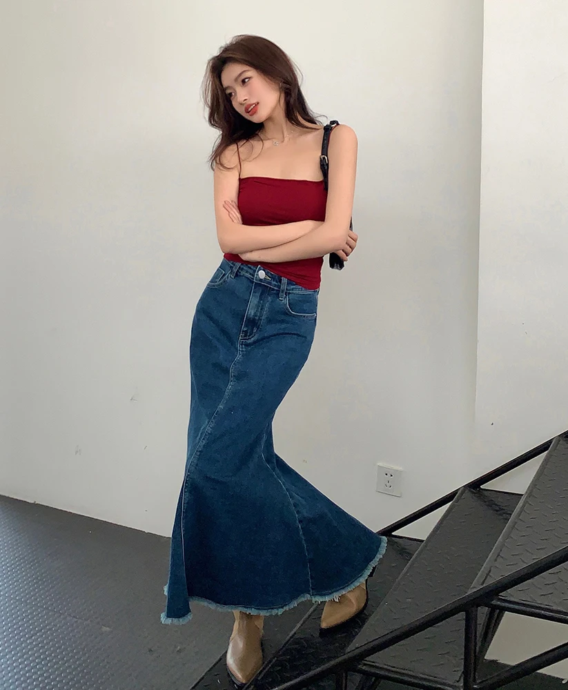 2024 spring and summer new design high waist washed denim skirt tassel slimming long skirt
2024 spring and summer new design high waist washed denim skirt tassel slimming long skirt