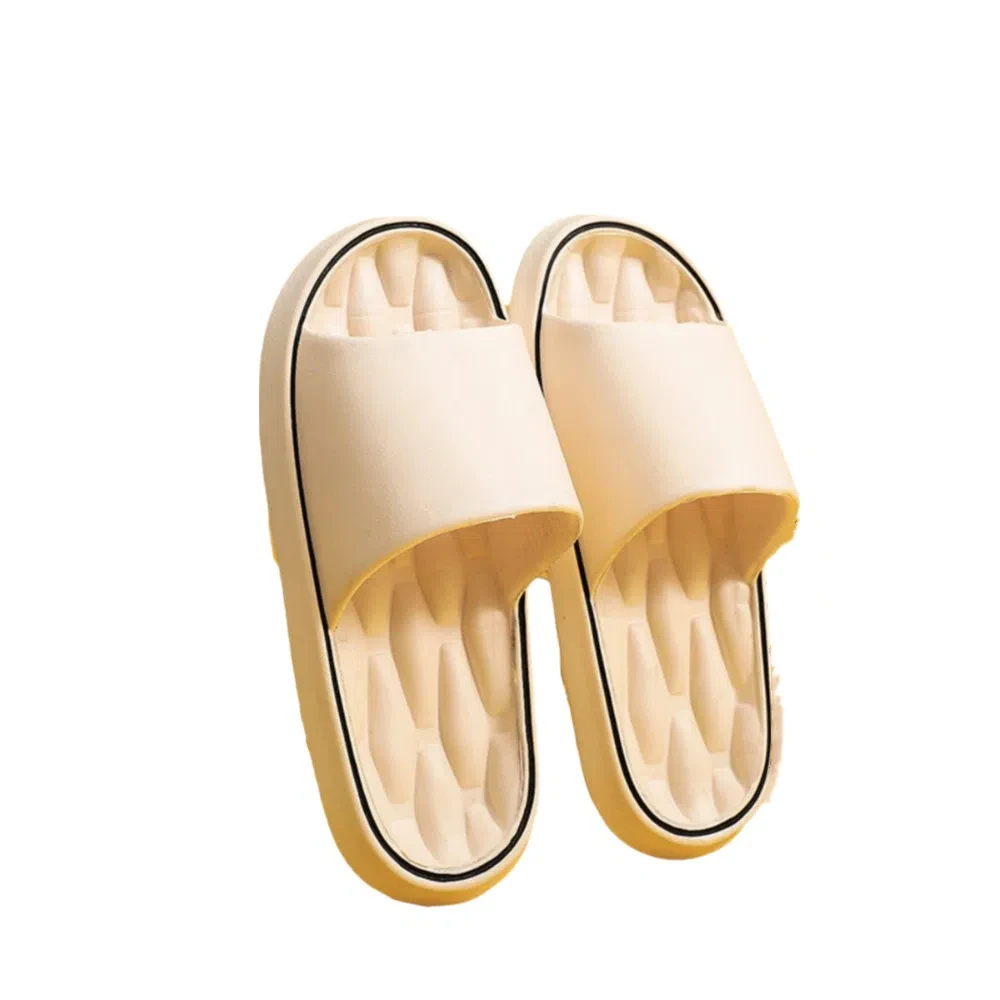 Fashionable Super Light Women's Slippers EVA Anti-Slip Bathroom Flip Flops Comfortable Slip-On Shoes Indoor/Outdoor Use
Fashionable Super Light Women's Slippers EVA Anti-Slip Bathroom Flip Flops Comfortable Slip-On Shoes Indoor/Outdoor Use