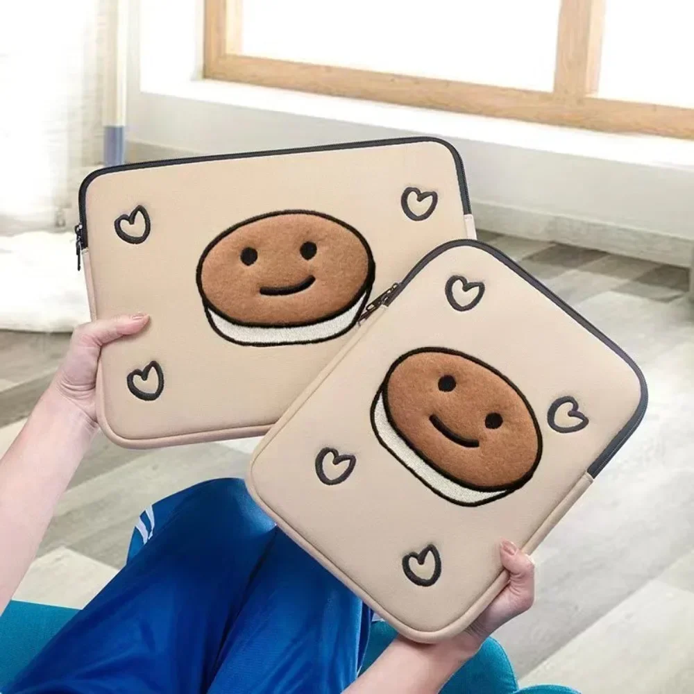 Fashion Cartoon Printing Laptop Bag 13 14 15 Inch Laptop Sleeve 10 11 9.7 Inch Tablet Bag Laptop Pouch Tablet Protective Case
Fashion Cartoon Printing Laptop Bag 13 14 15 Inch Laptop Sleeve 10 11 9.7 Inch Tablet Bag Laptop Pouch Tablet Protective Case