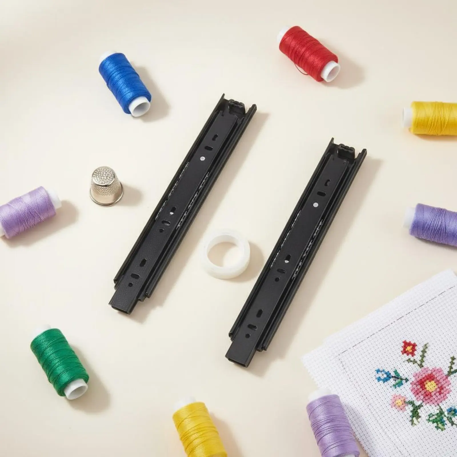 2 Pieces Cross-Stitch Frame Slide Rail Silent Functioning Embroidery Frame Slide Track Crafting Hardware Thickened Material
2 Pieces Cross-Stitch Frame Slide Rail Silent Functioning Embroidery Frame Slide Track Crafting Hardware Thickened Material