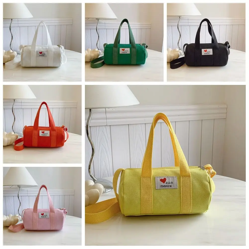 Fashion Nylon Shoulder Bag Casual Solid Color Sports Bag Waterproof Messenger Bag Outdoor
Fashion Nylon Shoulder Bag Casual Solid Color Sports Bag Waterproof Messenger Bag Outdoor