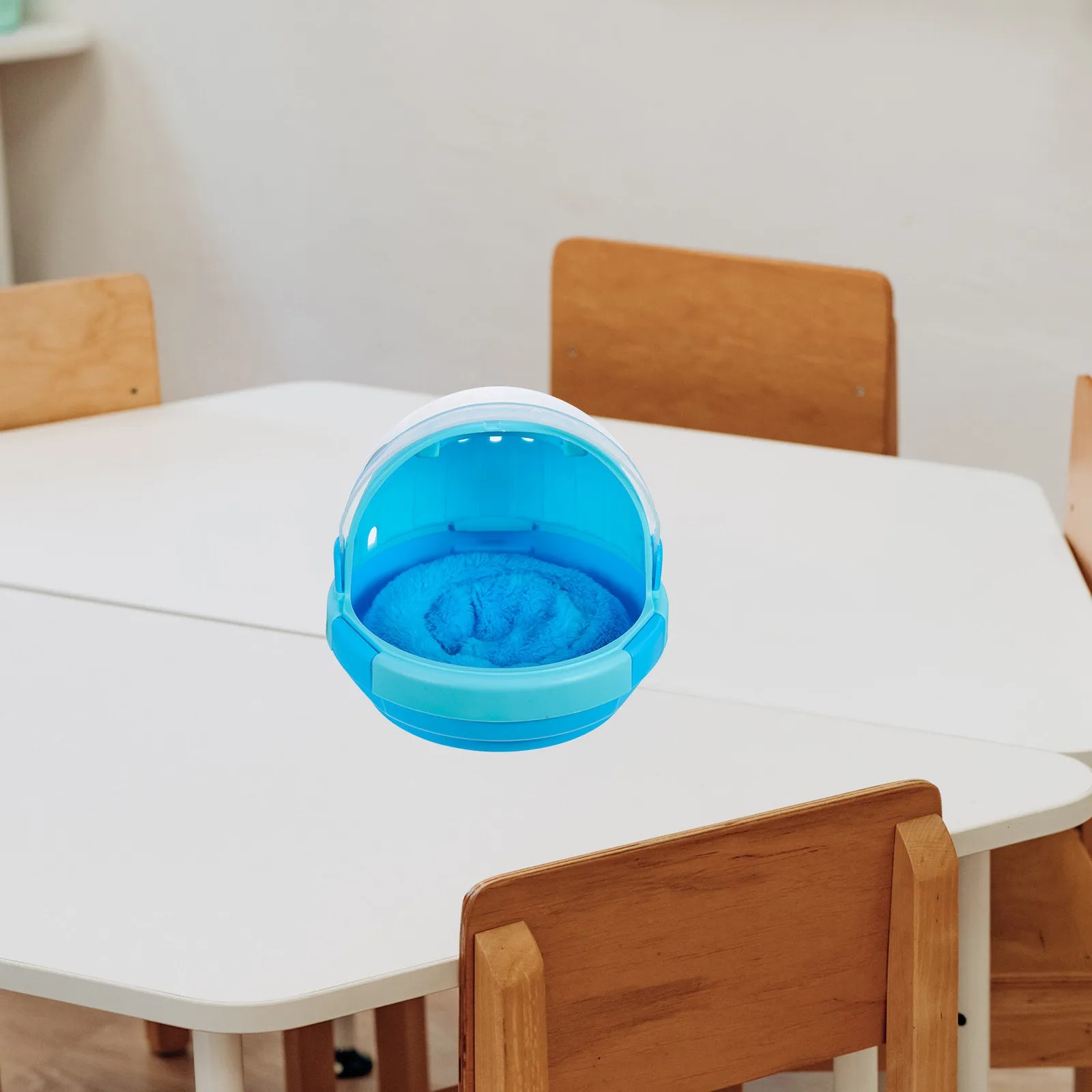 Переносная ручная клетка-переноска для попугаев, 1 комплект, с вентиляцией, для улицы, для птиц, ручная клетка-гнездо
Переносная ручная клетка-переноска для попугаев, 1 комплект, с вентиляцией, для улицы, для птиц, ручная клетка-гнездо