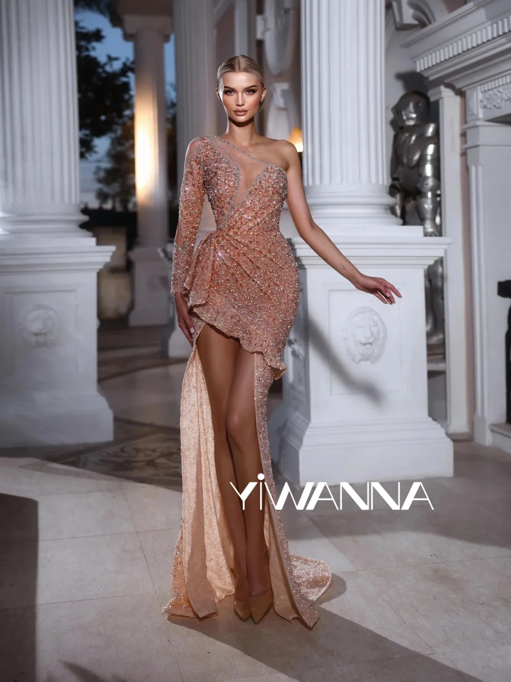 Captivating Crystal High-low Evening Dress Modern One Shoulder Wedding Party Gown New Customized Opulent Elegant Prom Dresses
Captivating Crystal High-low Evening Dress Modern One Shoulder Wedding Party Gown New Customized Opulent Elegant Prom Dresses