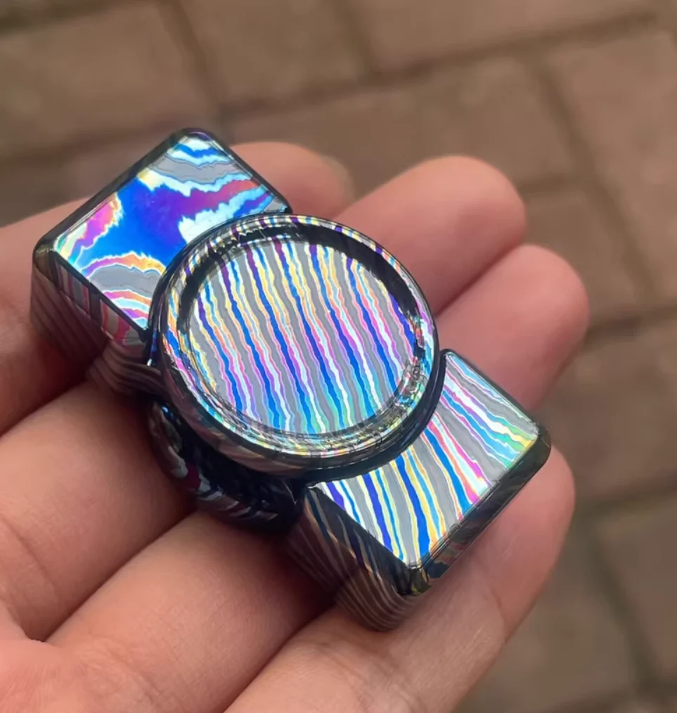 Used EDC KAP Impact mini zircuti rainbow Fingertip gyroscope Decompression toys
Used EDC KAP Impact mini zircuti rainbow Fingertip gyroscope Decompression toys