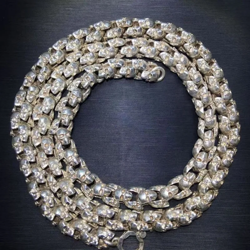 Old Retro Tibetan Silver Evil Spirits Transshipment Skull Necklace Exquisite Fashion jewelry Personalized Men's Gift
Old Retro Tibetan Silver Evil Spirits Transshipment Skull Necklace Exquisite Fashion jewelry Personalized Men's Gift