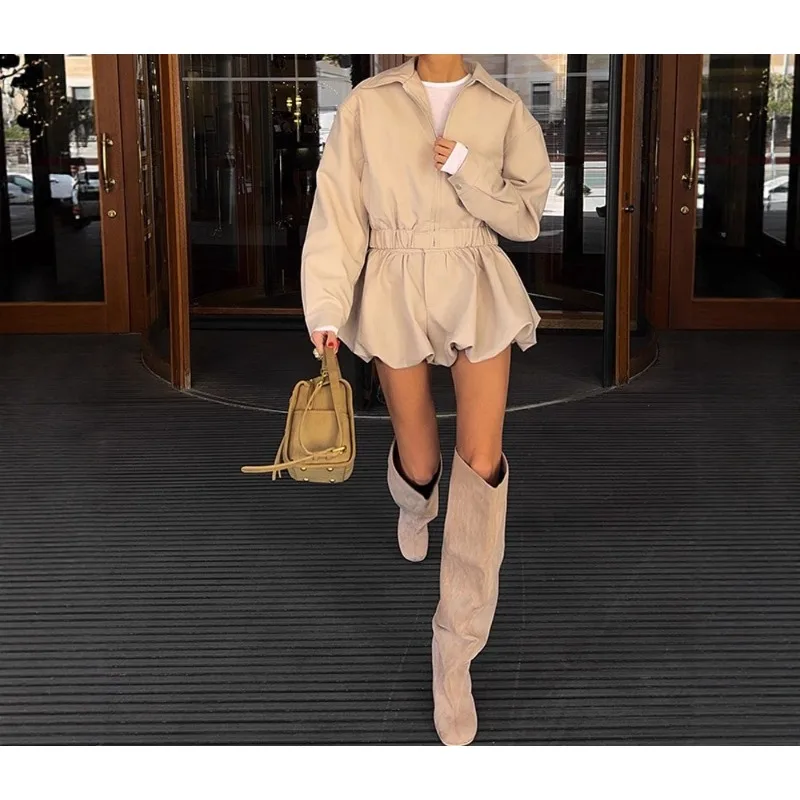 2025 Autumn Lapel Zip Jacket Bud Shorts Set
2025 Autumn Lapel Zip Jacket Bud Shorts Set