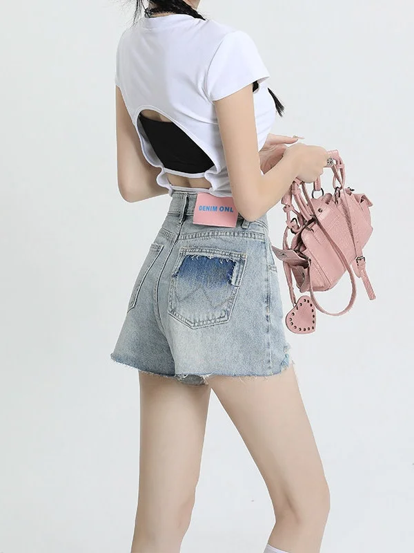 Light Wash Ripped Denim Shorts Women's Summer New Style Versatile Small Size Slimming Contrast Color Frayed A-Line Hot Pants
Light Wash Ripped Denim Shorts Women's Summer New Style Versatile Small Size Slimming Contrast Color Frayed A-Line Hot Pants