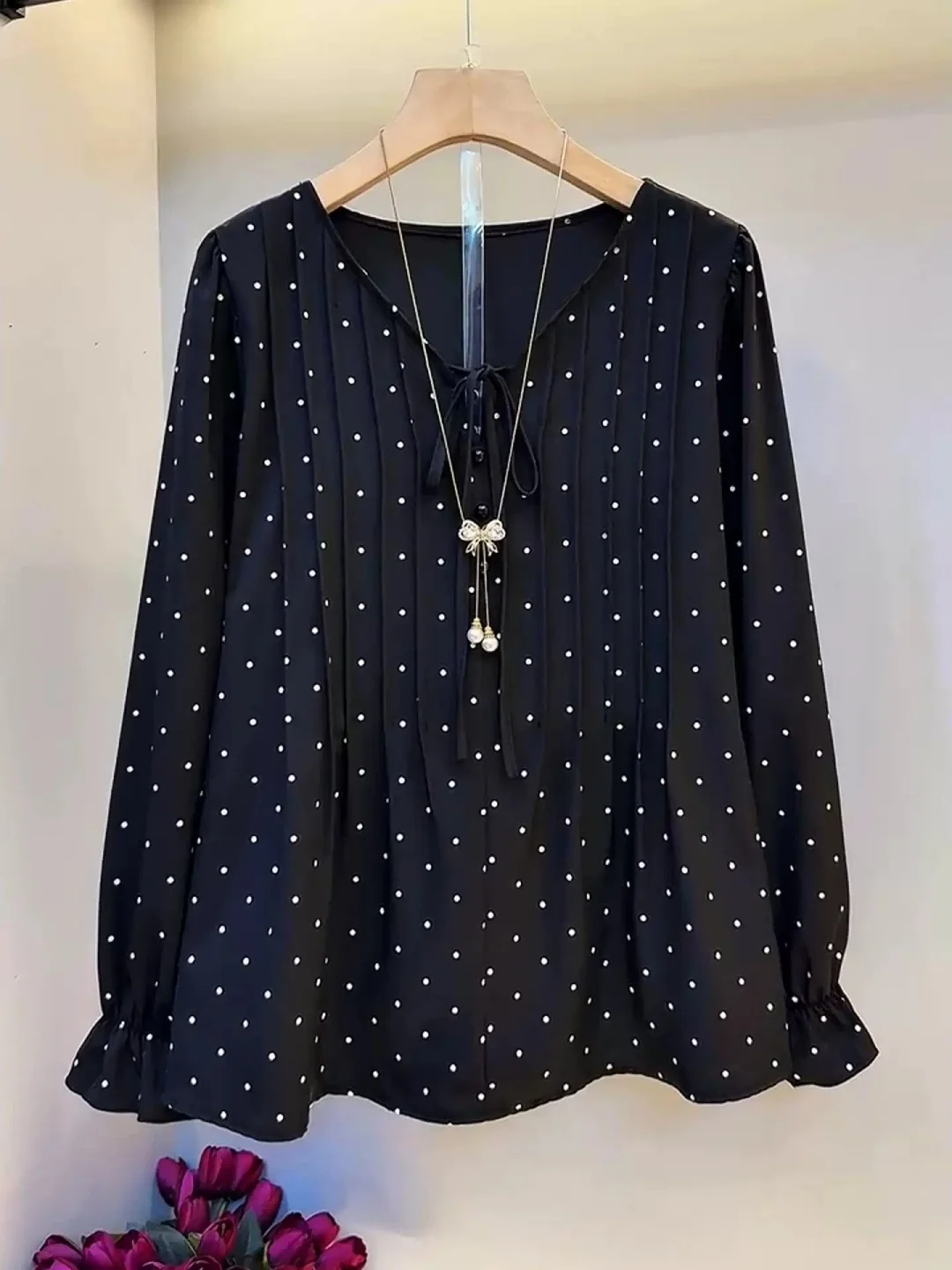 Korean Sle plus Size irt Long Sve V Ne Polka Dot Patchwork Belted Loose Fit Women's Top for Autumn Season
Korean Sle plus Size irt Long Sve V Ne Polka Dot Patchwork Belted Loose Fit Women's Top for Autumn Season