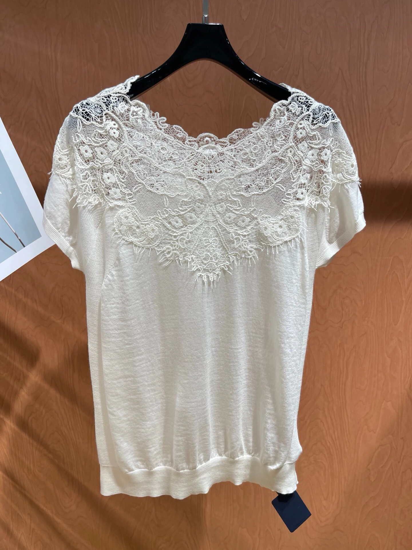 High Quality Short Sleeve Sweaters Knitted Fashion Women's Wool Top Casual Ladies Beige Lace T-Shirt
High Quality Short Sleeve Sweaters Knitted Fashion Women's Wool Top Casual Ladies Beige Lace T-Shirt