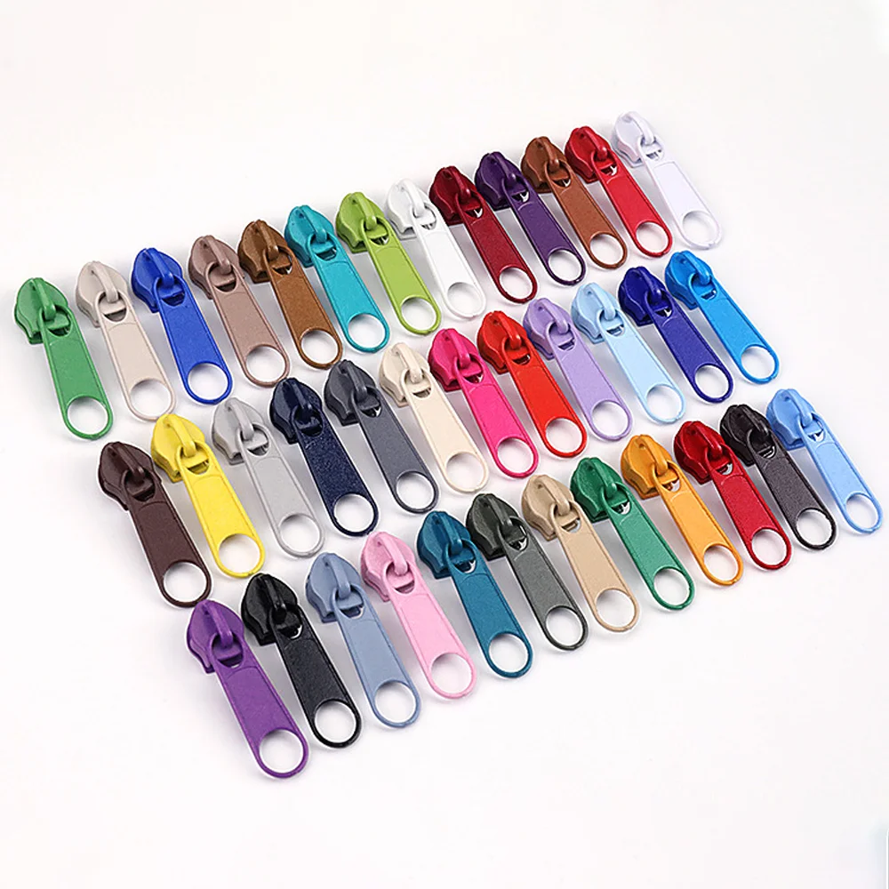 Mix 40pcs Colored 5th zipper head wholesale makeup bag pencil case thick pull tab nylon zipper head 5th quilt Pulling lock head
Mix 40pcs Colored 5th zipper head wholesale makeup bag pencil case thick pull tab nylon zipper head 5th quilt Pulling lock head