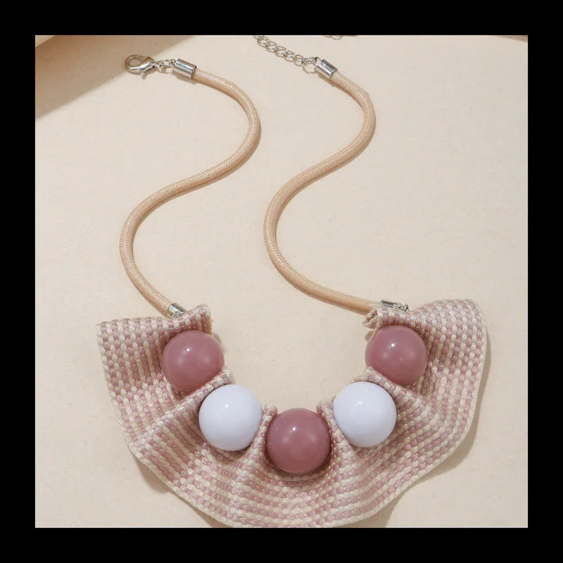 Premium Striped Fabric Necklace Women's Acrylic Bead Pendant Necklace
Premium Striped Fabric Necklace Women's Acrylic Bead Pendant Necklace