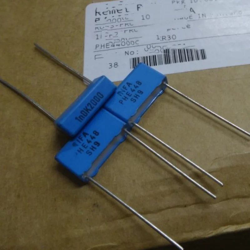 10 шт. PHE448SB4100K 0,001 мкФ 2000 В 1,0nf 1000pf 1n0
10 шт. PHE448SB4100K 0,001 мкФ 2000 В 1,0nf 1000pf 1n0