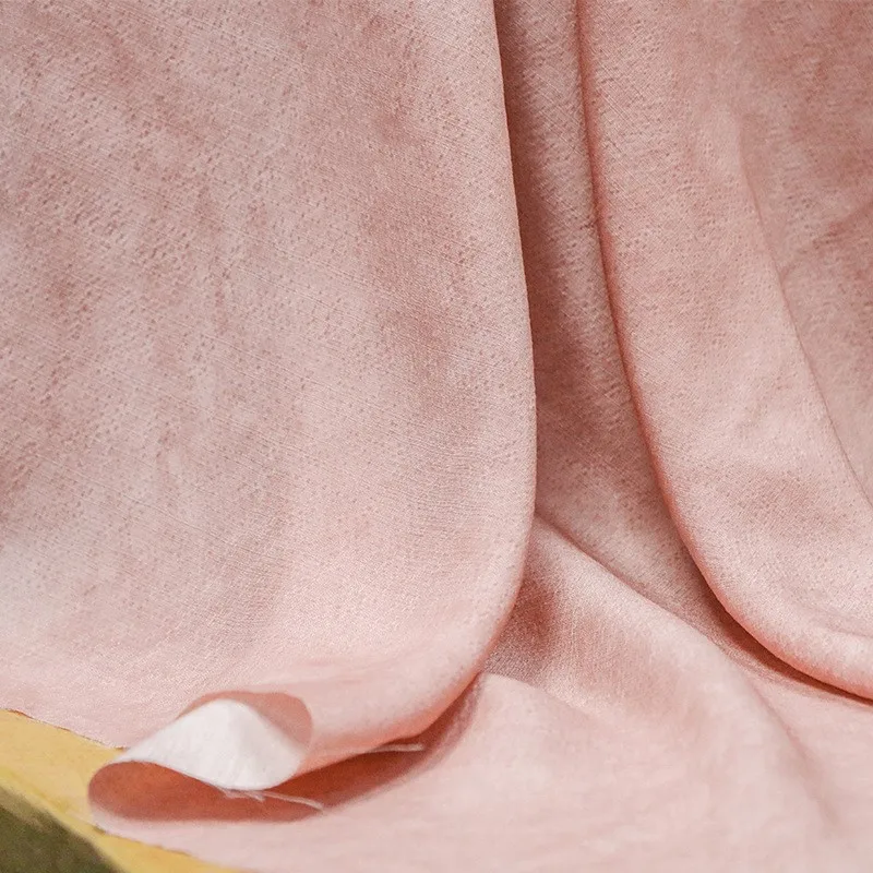 Natural tussah silk fabric with dirty dyeing and color stir-frying techniques intangible cultural heritage designer
Natural tussah silk fabric with dirty dyeing and color stir-frying techniques intangible cultural heritage designer
