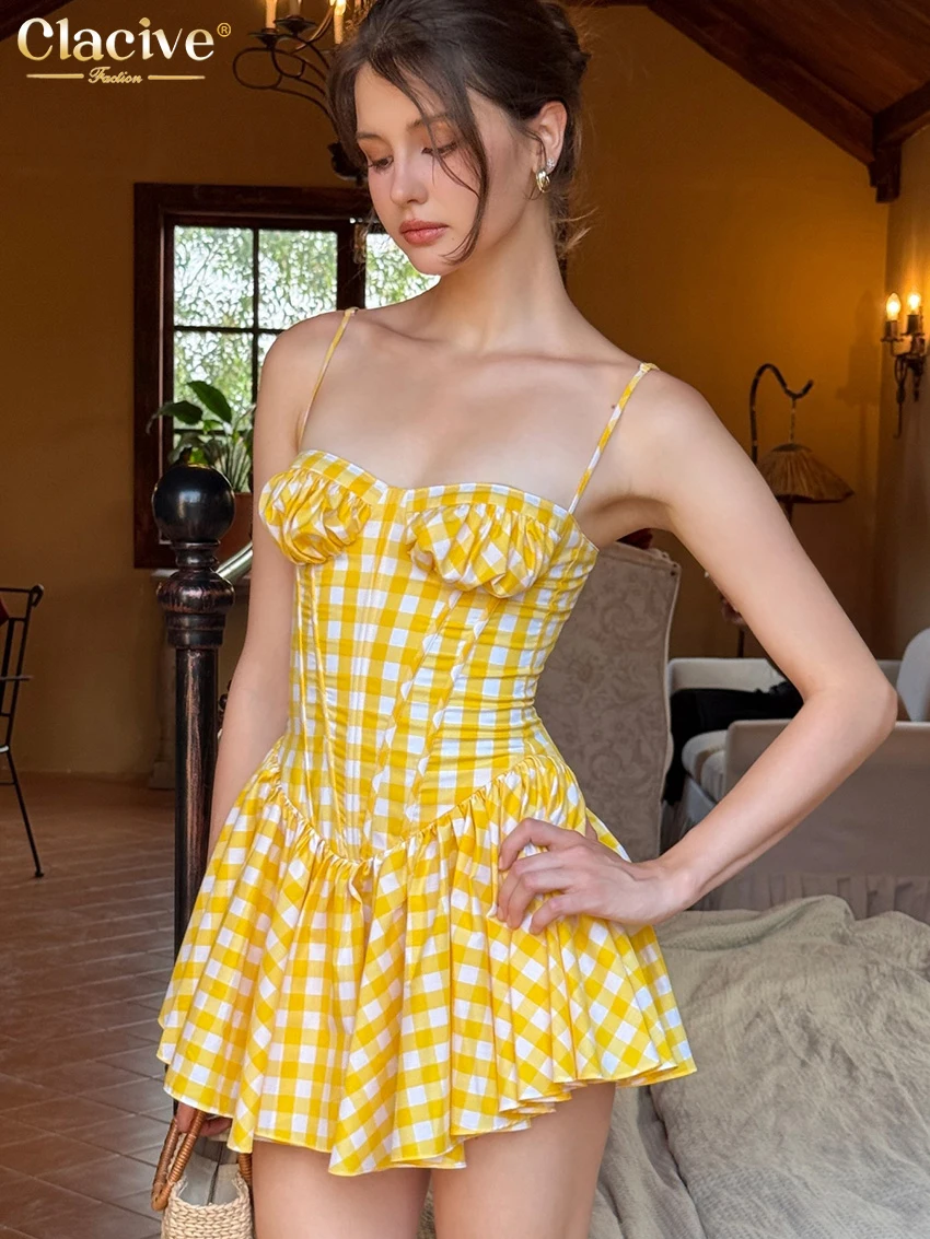 Clacive Summer Slim Yellow Plaid Women's Dress 2026 Sexy Strap Sleeveless Mini Dresses Lady Elegant Classic Pleated Female Dress
Clacive Summer Slim Yellow Plaid Women's Dress 2026 Sexy Strap Sleeveless Mini Dresses Lady Elegant Classic Pleated Female Dress