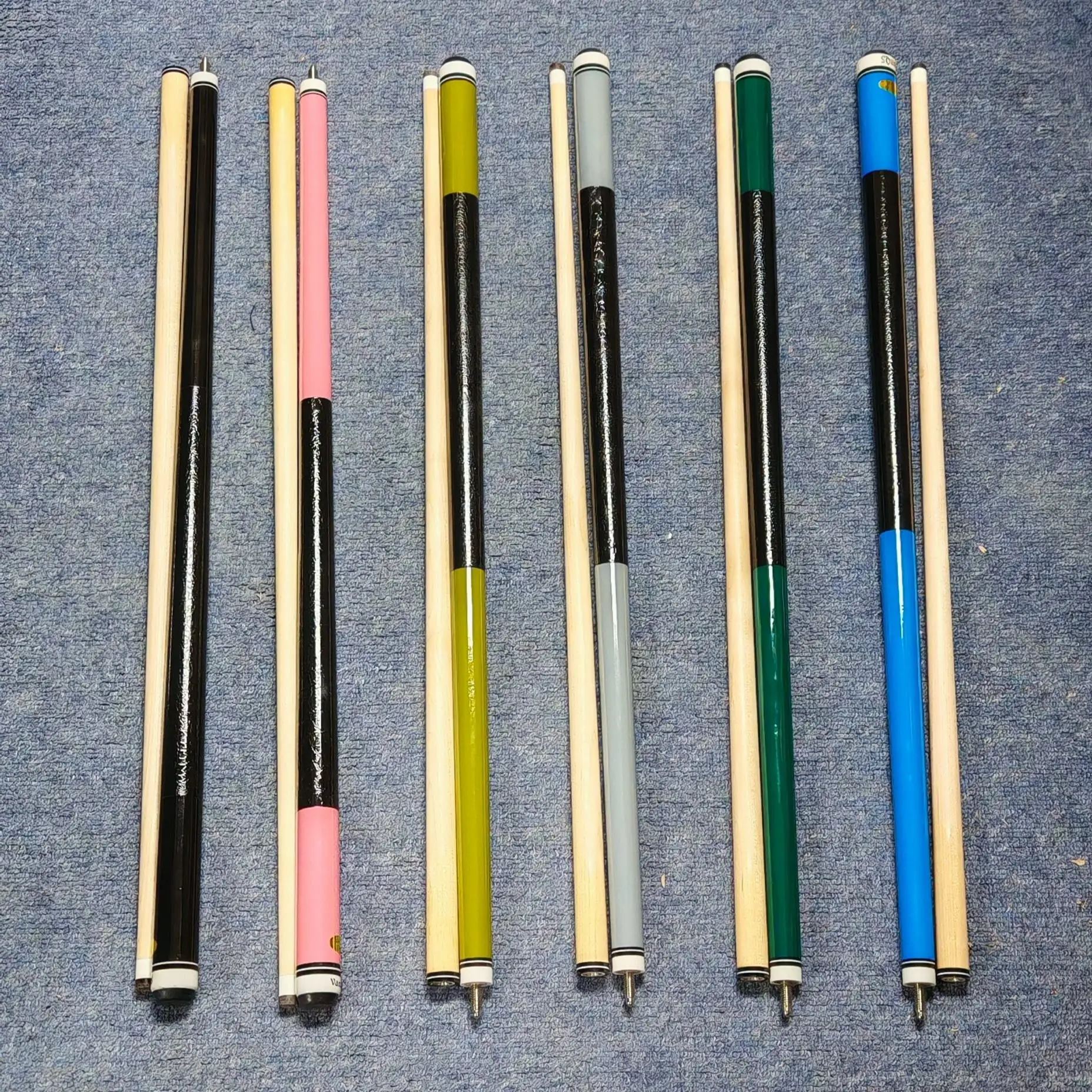 Прямая цена с завода, сплошные цвета, бильярд, 57 дюймов, центральный шарнир, бильярдный кий из твердого дерева, 1/2 шт., палочки, разные цвета на продажу 
Прямая цена с завода, сплошные цвета, бильярд, 57 дюймов, центральный шарнир, бильярдный кий из твердого дерева, 1/2 шт., палочки, разные цвета на продажу