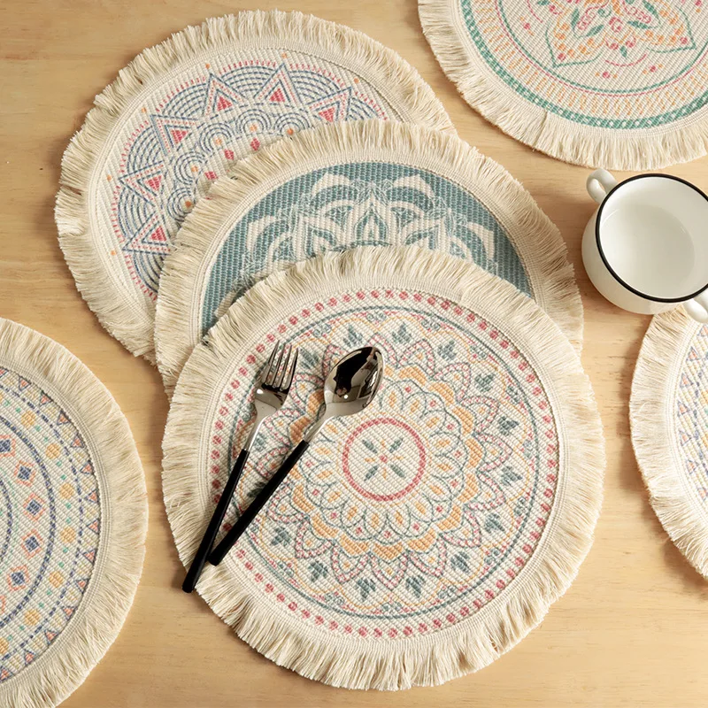 4 PCS Nordic Vintage Tassel Woven Place Mats Home Round Fine Pattern Heat Insulation Pads
4 PCS Nordic Vintage Tassel Woven Place Mats Home Round Fine Pattern Heat Insulation Pads