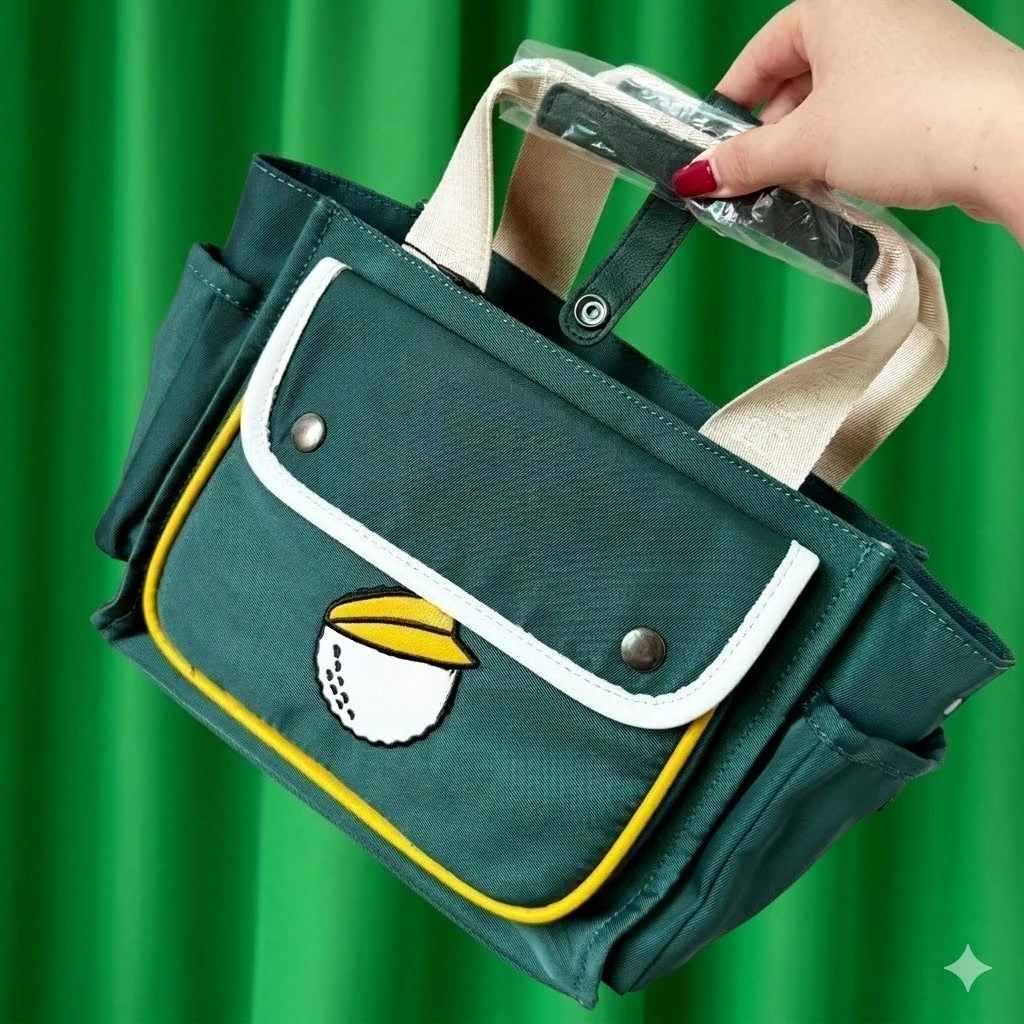 Large Golf Tote Bag Waterproof Nylon Clothing Handbag Men Women Retro Sport Duffle Pack Trendy Street Course Storage Bag
Large Golf Tote Bag Waterproof Nylon Clothing Handbag Men Women Retro Sport Duffle Pack Trendy Street Course Storage Bag