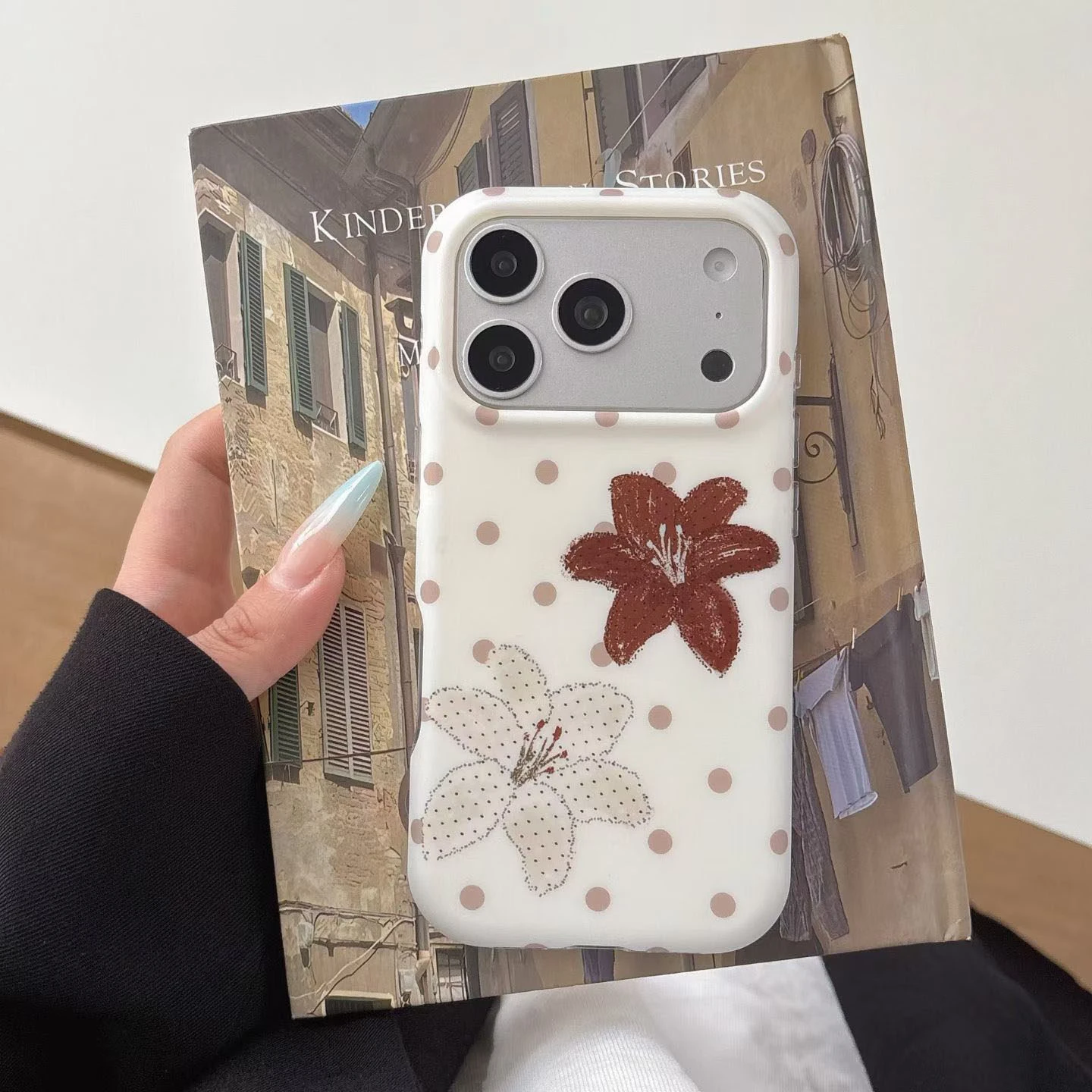 Korean Ins Lily Flower Polka Dots Phone Case For iPhone 17Air 17 16 15 14 13 12 11 Pro Max 7 8 Plus XR XS Max Y2K Soft Cover
Korean Ins Lily Flower Polka Dots Phone Case For iPhone 17Air 17 16 15 14 13 12 11 Pro Max 7 8 Plus XR XS Max Y2K Soft Cover