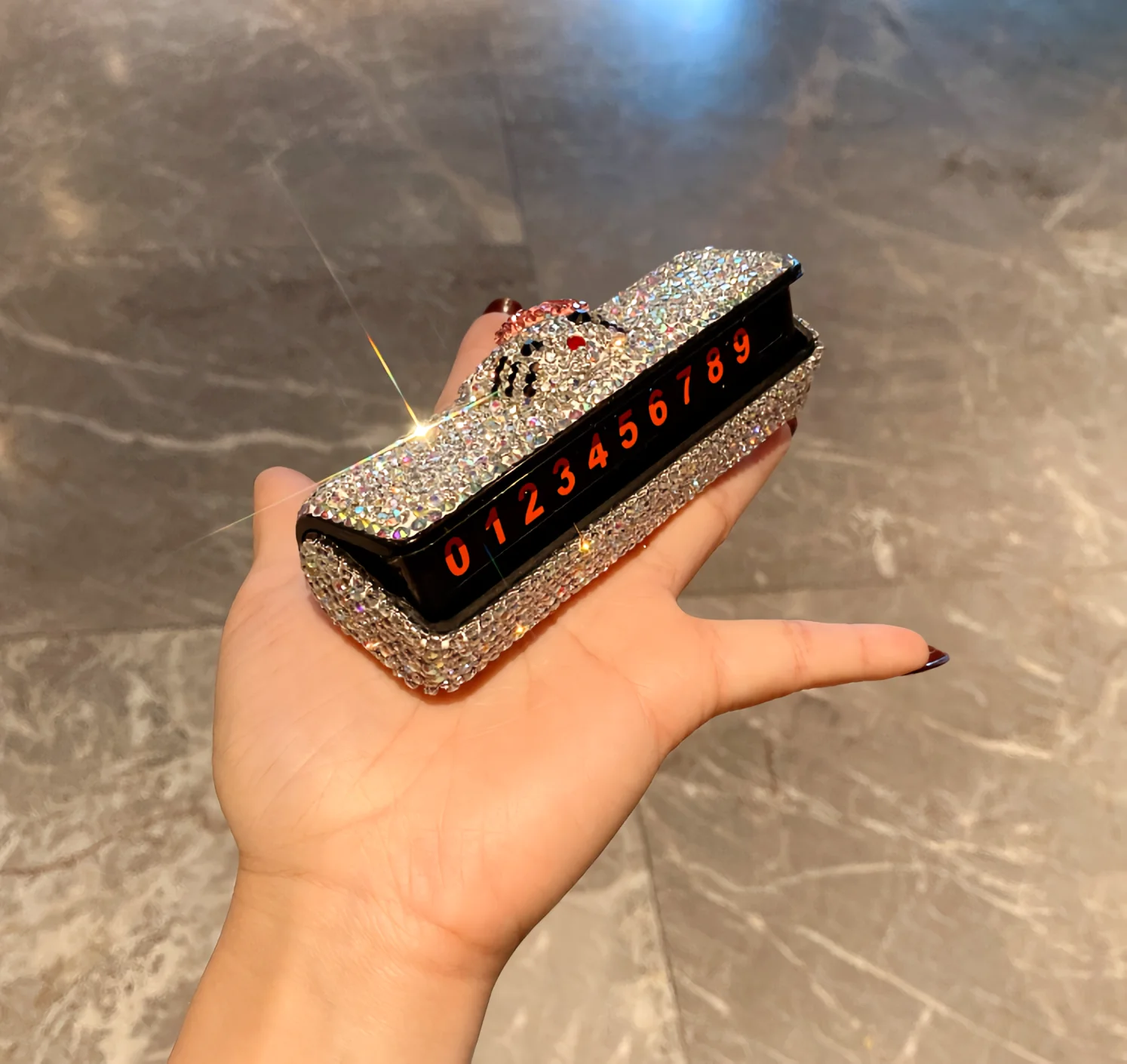 Cartoon Cute KT Cat Car Decoration Network Red Diamond Car Temporary Parking Number Plate High end Moving Phone Plate
Cartoon Cute KT Cat Car Decoration Network Red Diamond Car Temporary Parking Number Plate High end Moving Phone Plate