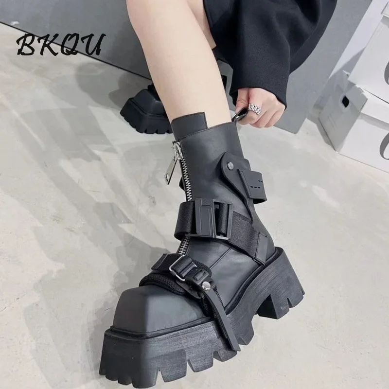 Platform Ankle Boots for Women Fashion Designer Belt Buckle Womans Motorcycle Boots British High-end Shoes for Women Botas Mujer
Platform Ankle Boots for Women Fashion Designer Belt Buckle Womans Motorcycle Boots British High-end Shoes for Women Botas Mujer