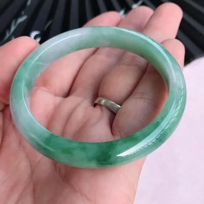 Natural Myanmar Jade Jade 54mm-62mm bracelet Princess jewelry bracelet send mom send girlfriend gift
Natural Myanmar Jade Jade 54mm-62mm bracelet Princess jewelry bracelet send mom send girlfriend gift