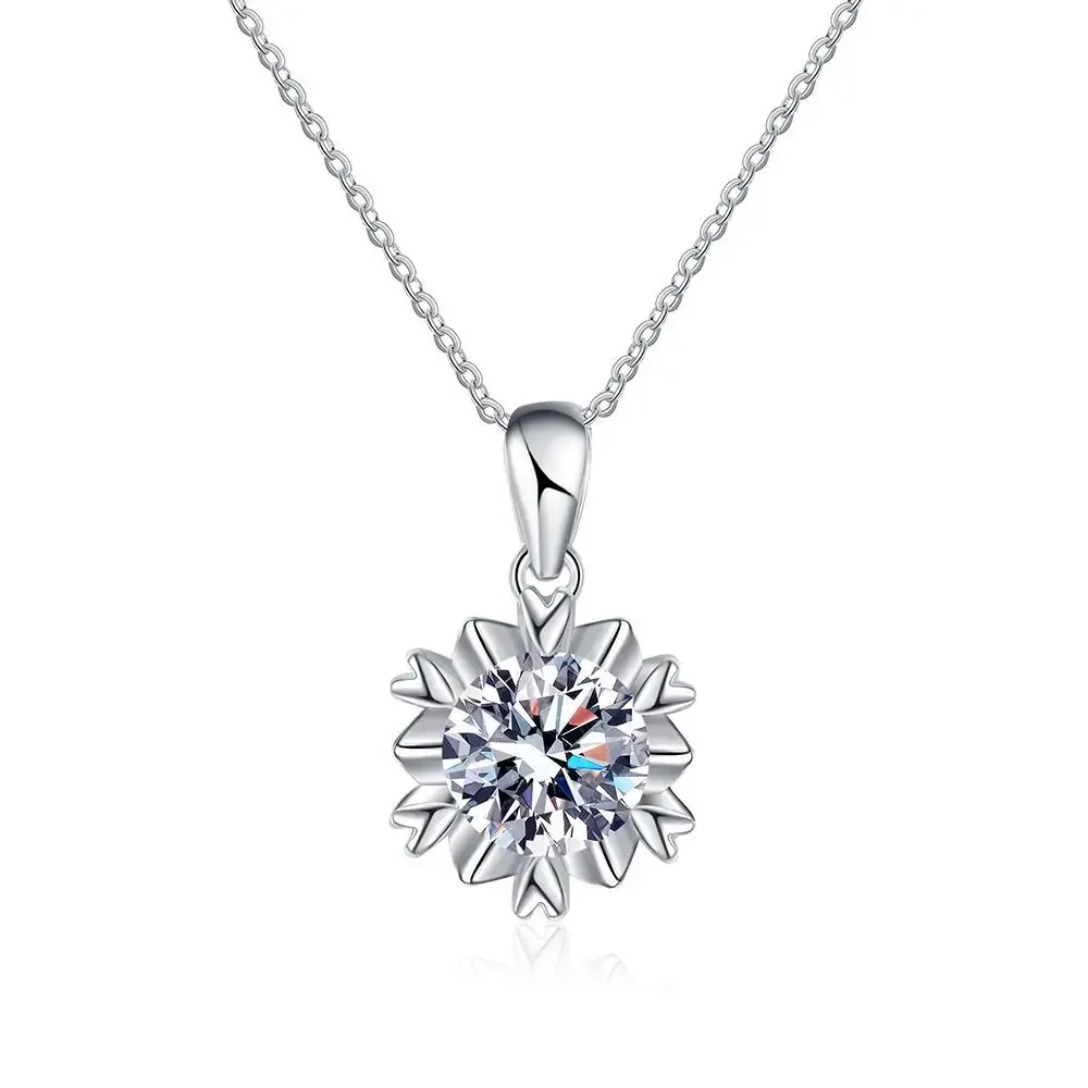 S925 Sterling Silver Classic Snowflake Pendant Fashion Mosan Diamond Necklace D Color 1 Carat Wedding Jewelry Wholesale
S925 Sterling Silver Classic Snowflake Pendant Fashion Mosan Diamond Necklace D Color 1 Carat Wedding Jewelry Wholesale