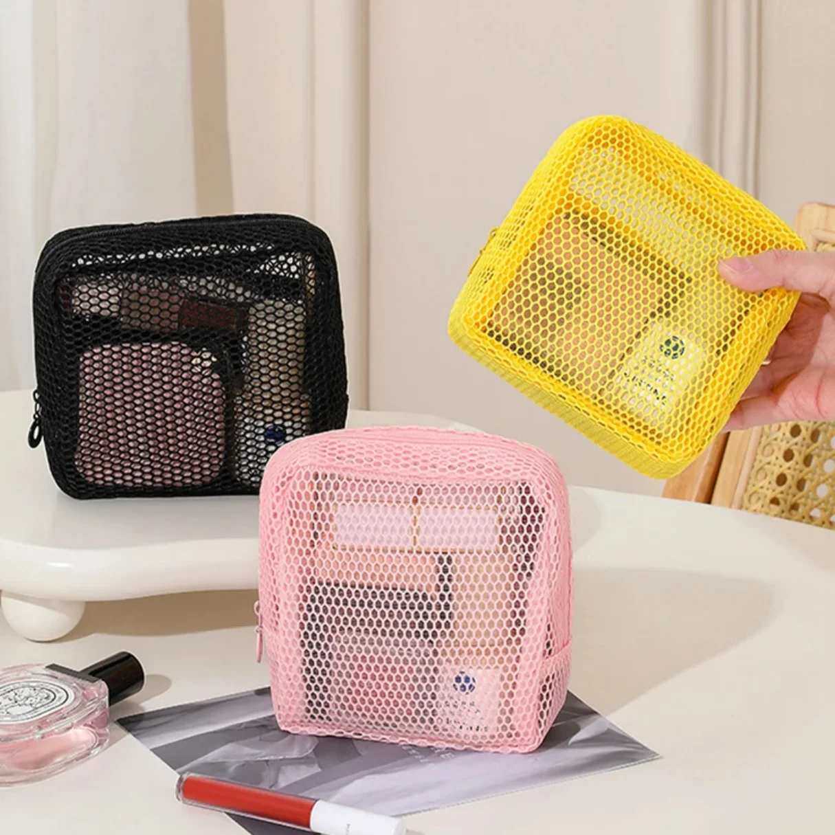 Square Mesh Cosmetic Bag Portable Lipstick Cosmetic Storage Bag with Zipper Multi-purpose Sundries Storage Bag Cute Student Case
Square Mesh Cosmetic Bag Portable Lipstick Cosmetic Storage Bag with Zipper Multi-purpose Sundries Storage Bag Cute Student Case